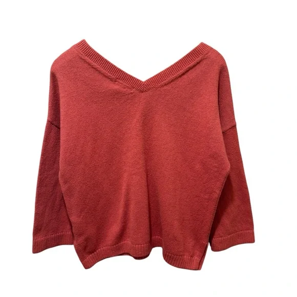 Madewell V-Neck Sweater in Warm Coral - Picture 3 of 8